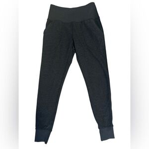 Zella Women’s Black Joggers size small with pockets